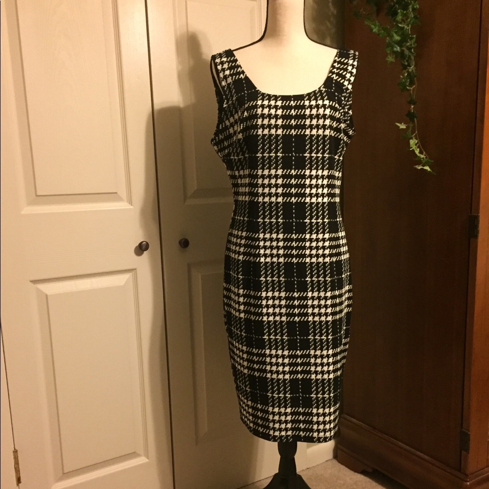 Vfemage Black/White dress size XLARGE NWT